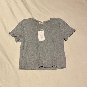 Gray cropped top🤍